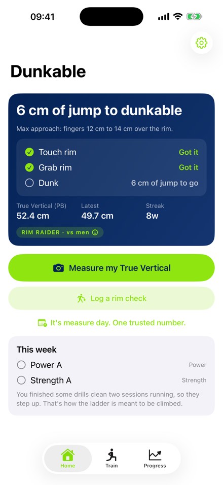 The Dunkable home screen, showing 6cm of jump to dunkable, a ladder of touch rim, grab rim and dunk, and a True Vertical personal best of 52.4cm.